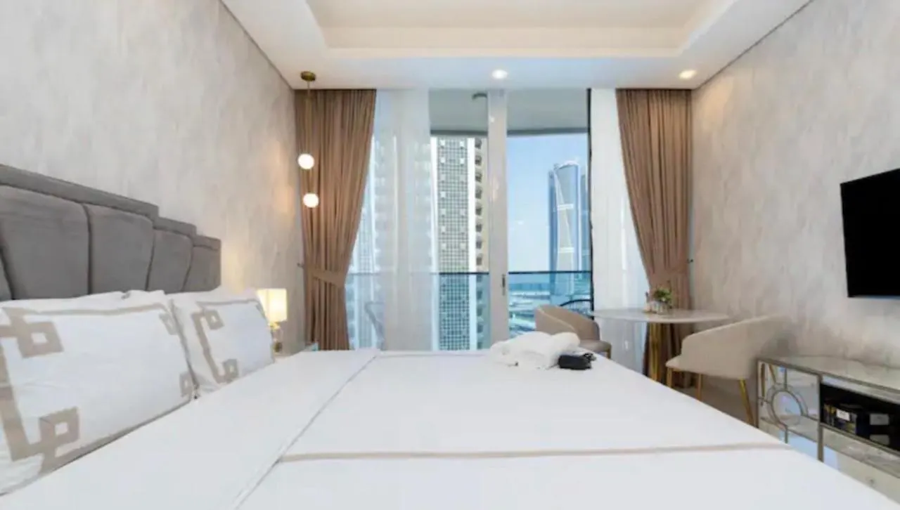 Modern New Studio With Burj Khalifa And Canal View Apartment Dubai 0*,  United Arab Emirates